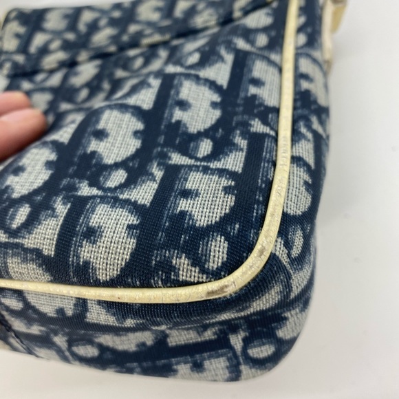 Dior Monogram trotter crossbody bag - Picture 8 of 12
